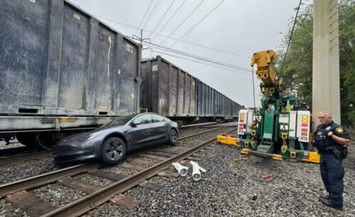 PA Tesla FSD Crashes Into Train